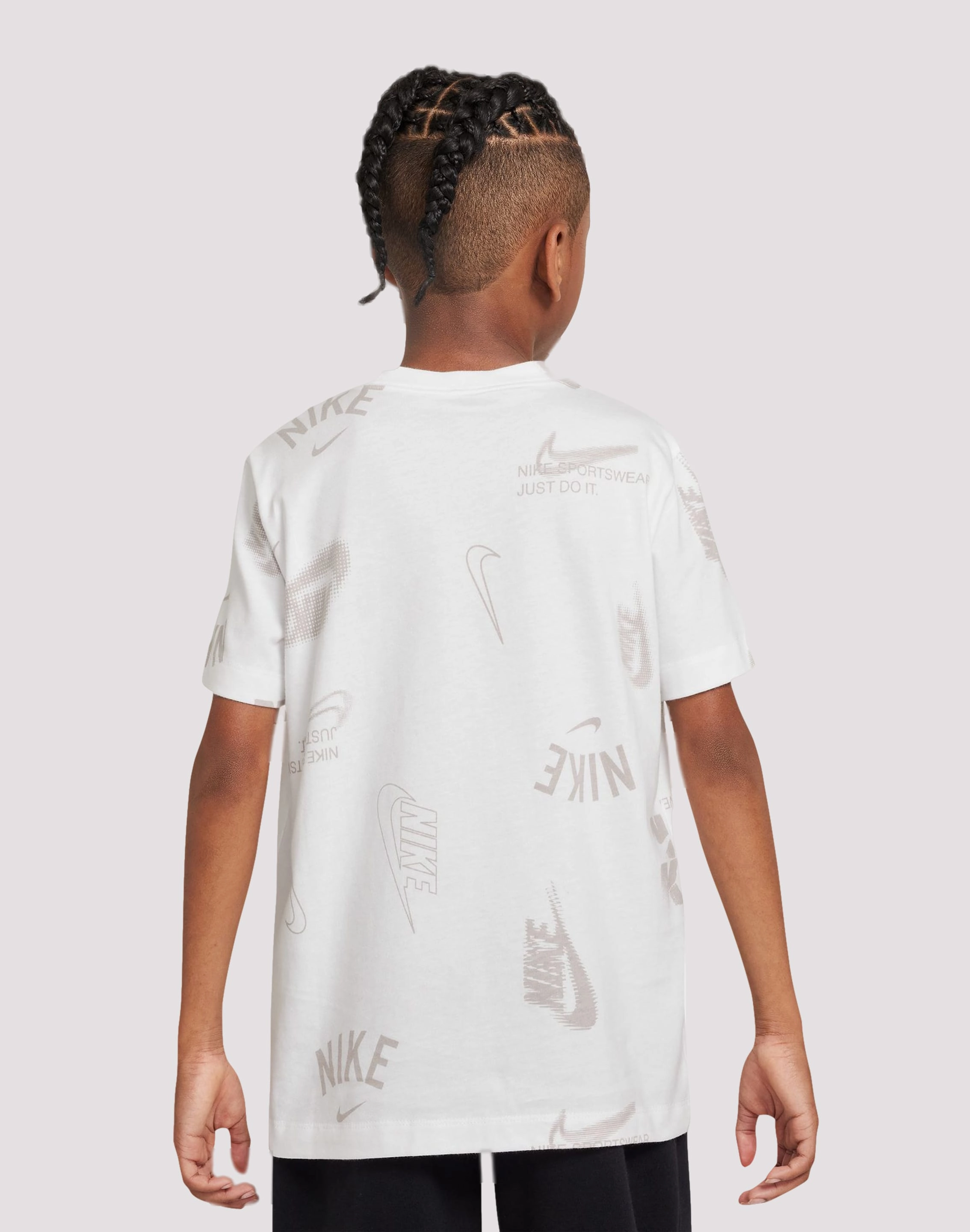 Outerwear options Nike Club Energy Tee Grade-School