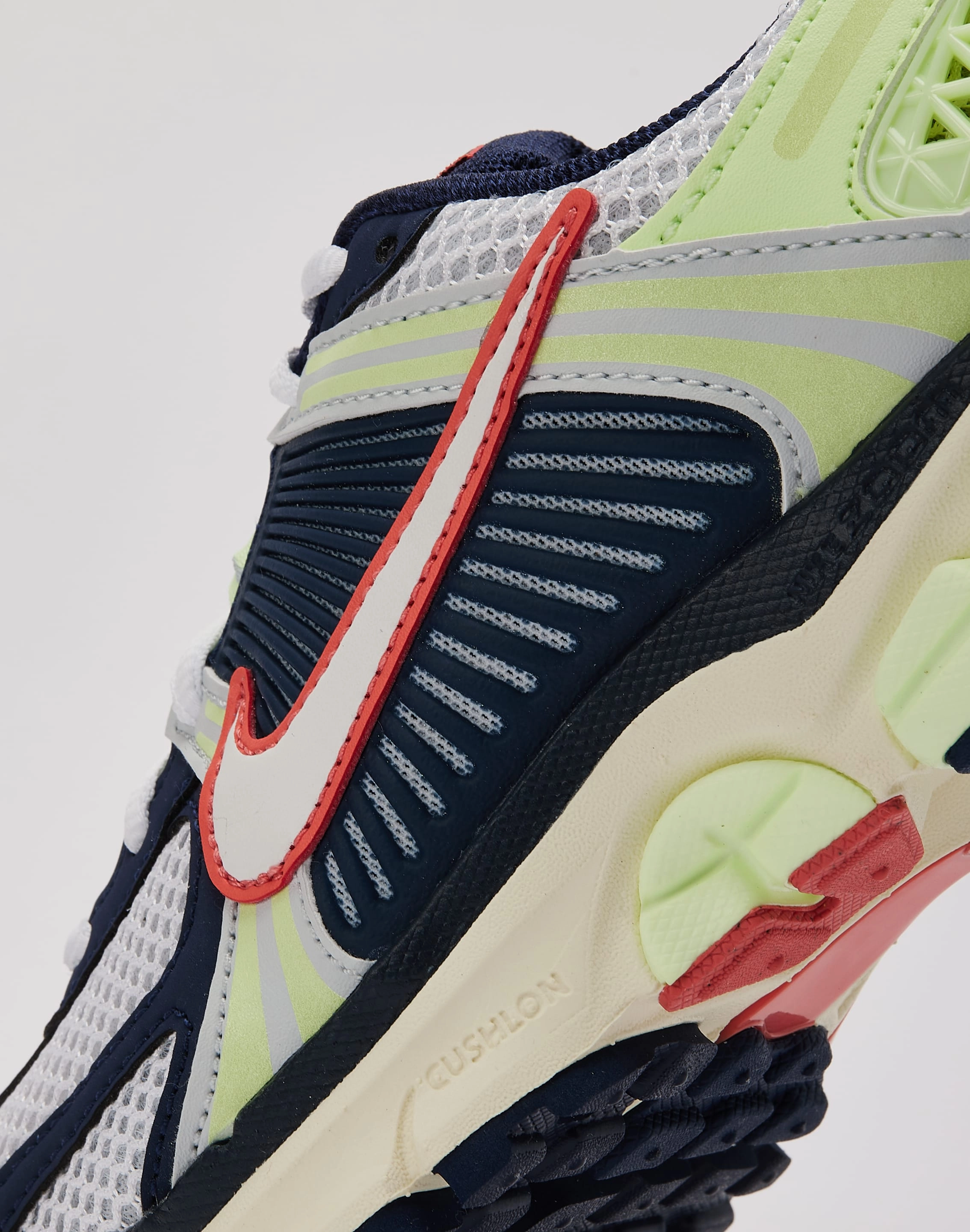 Outerwear options Nike Zoom Vomero 5 Grade-School