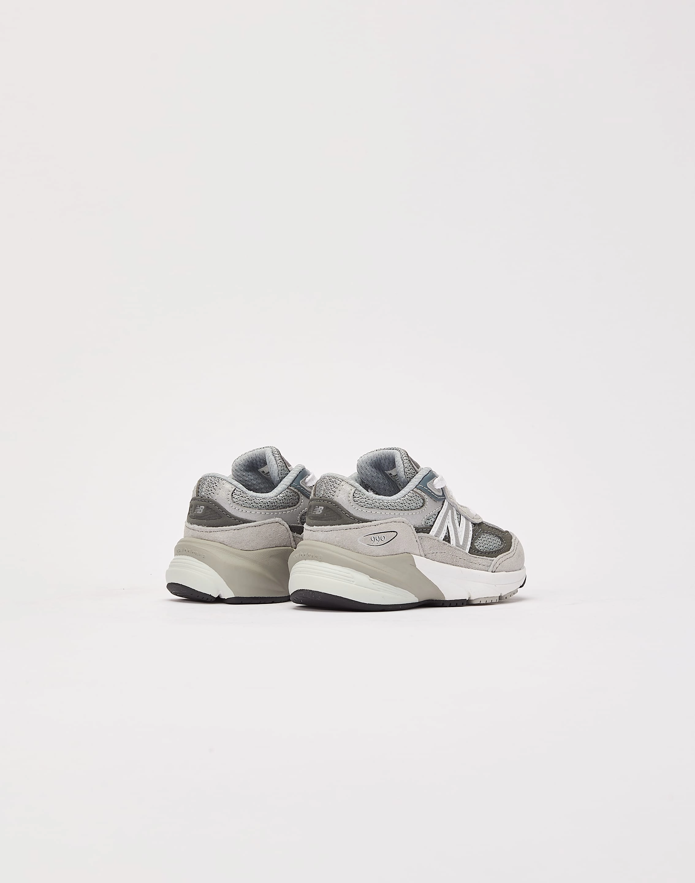 Patterned fashion (floral, stripes, etc.) New Balance 990v6 Toddler