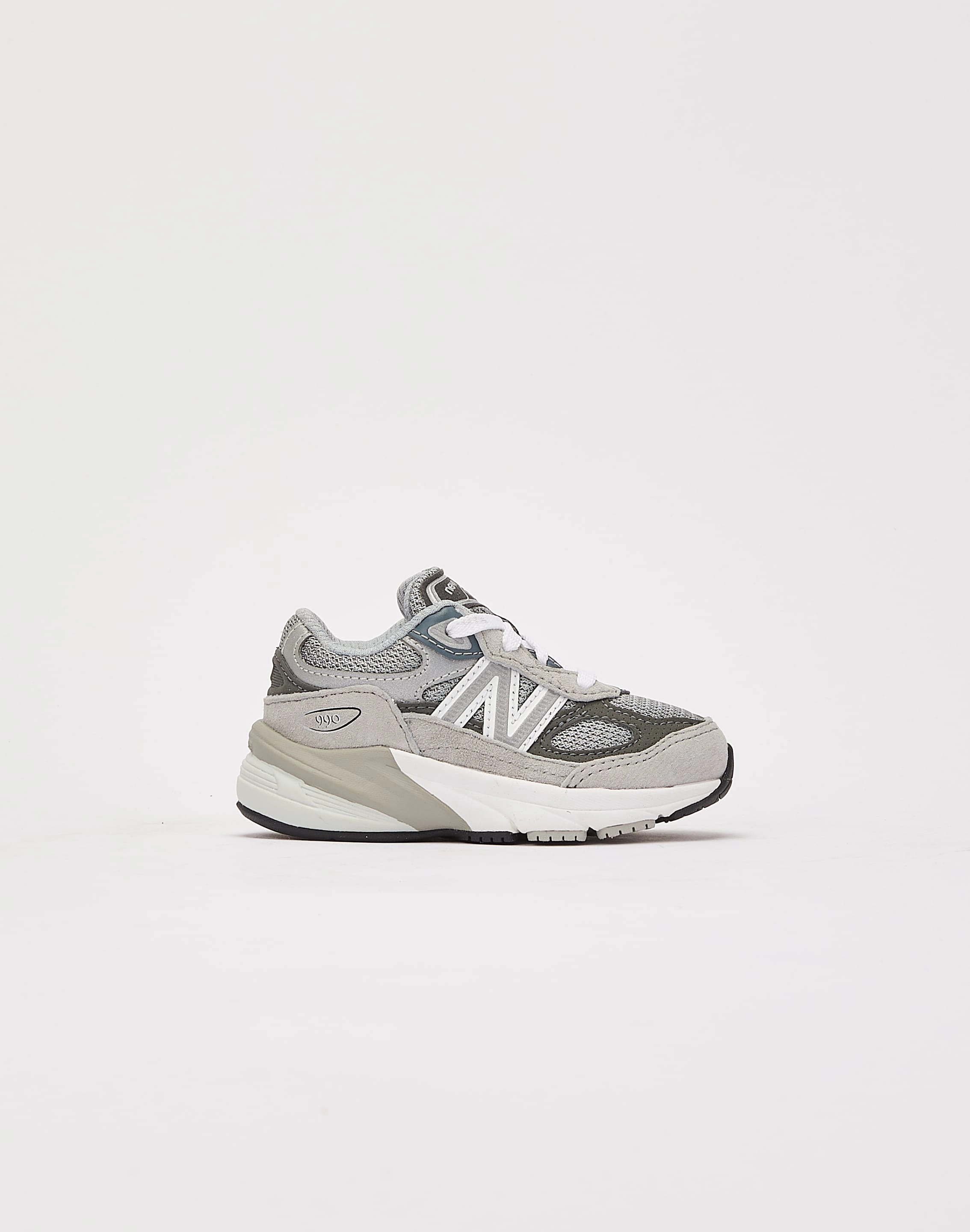 Patterned fashion (floral, stripes, etc.) New Balance 990v6 Toddler Apparel finds