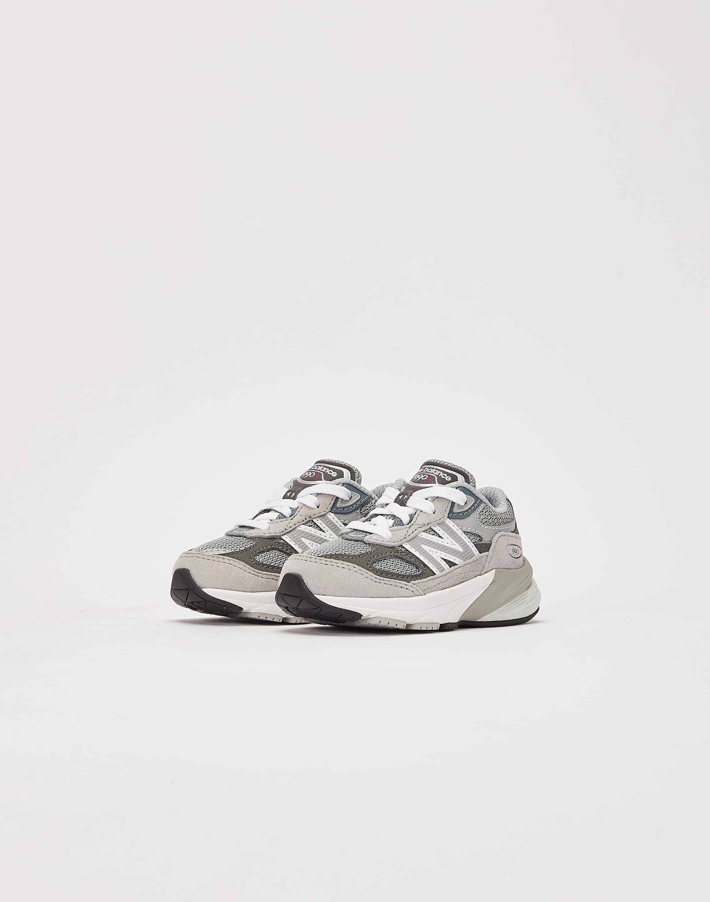 Patterned fashion (floral, stripes, etc.) New Balance 990v6 Toddler