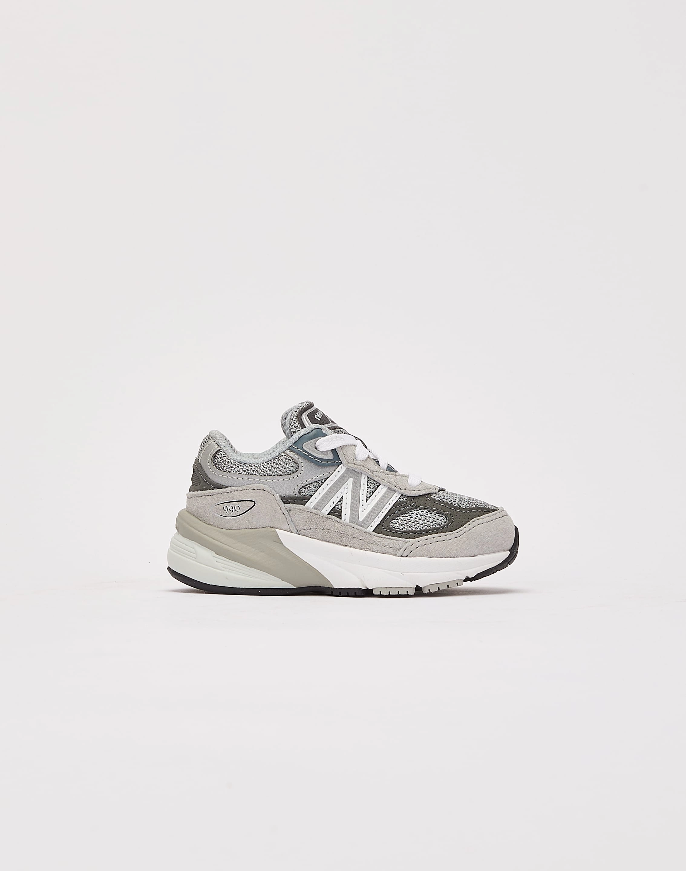Patterned fashion (floral, stripes, etc.) New Balance 990v6 Toddler Apparel finds