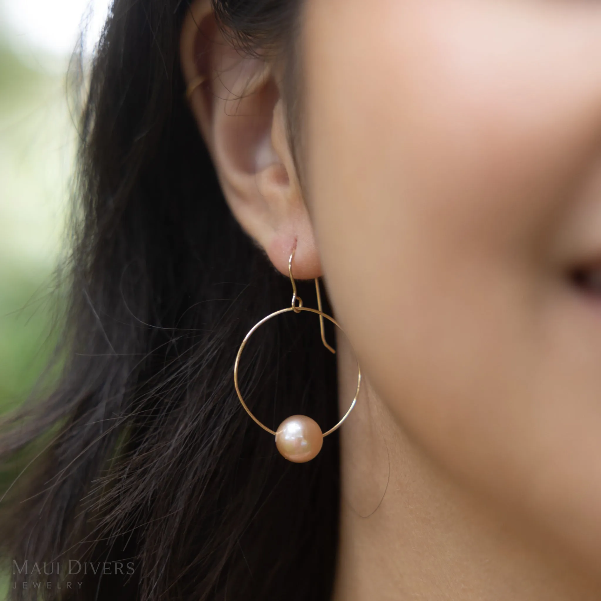 Peach Freshwater Pearl Hoop Earrings in Gold - 9-10mm