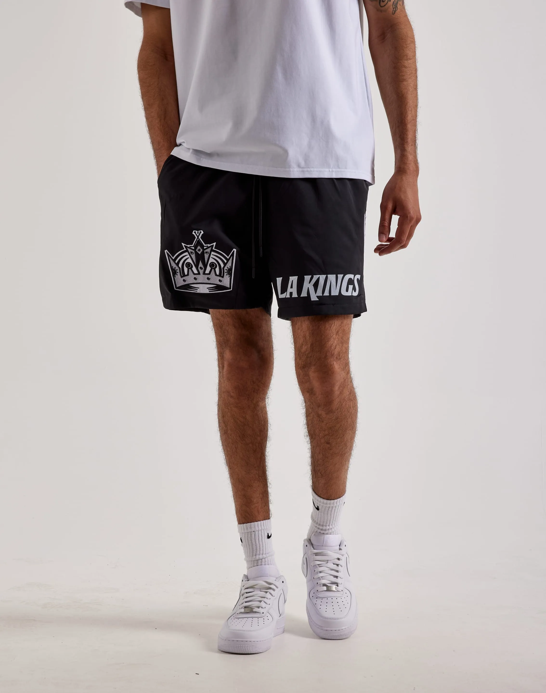 Pro Standard Los Angeles Kings Shorts Outerwear options Fashion culture