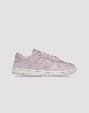 Quality apparel Nike Dunk Low Modern fashion