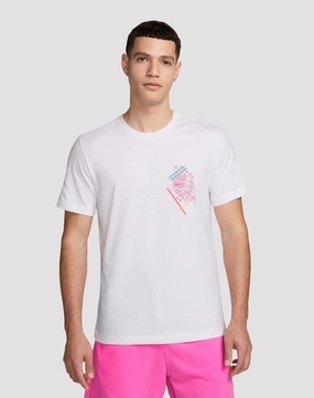 Quality apparel Nike Sportswear Surf Tee Fashion trends by region