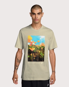 Retro fashion finds Nike Sportswear Flower Photo Tee Lace - detailed fashion
