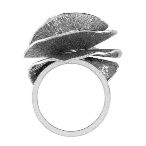 Rose Shaped Diamond Ring 18K White Gold