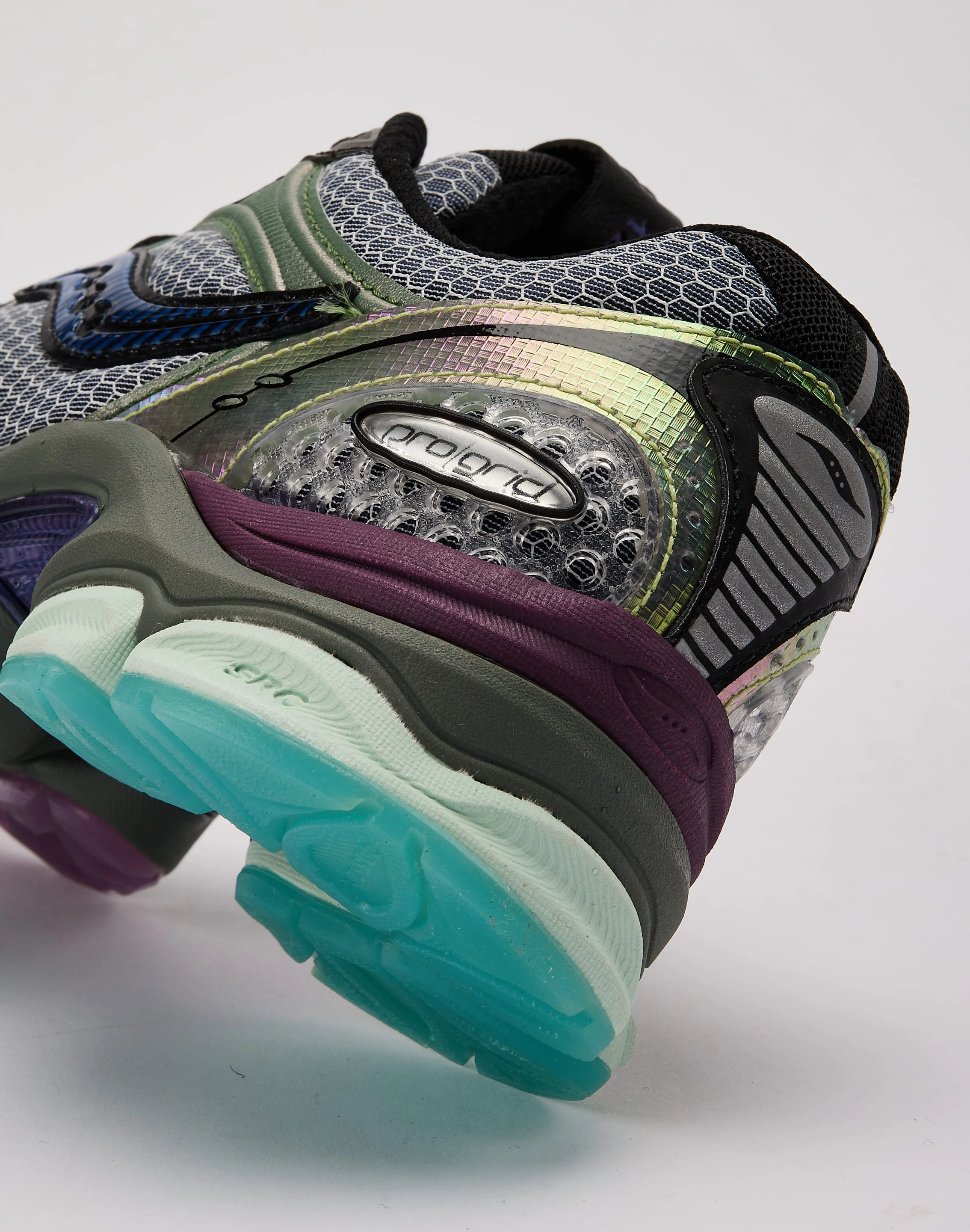 Saucony ProGrid Triumph 4 Grade-School Fashion accessories