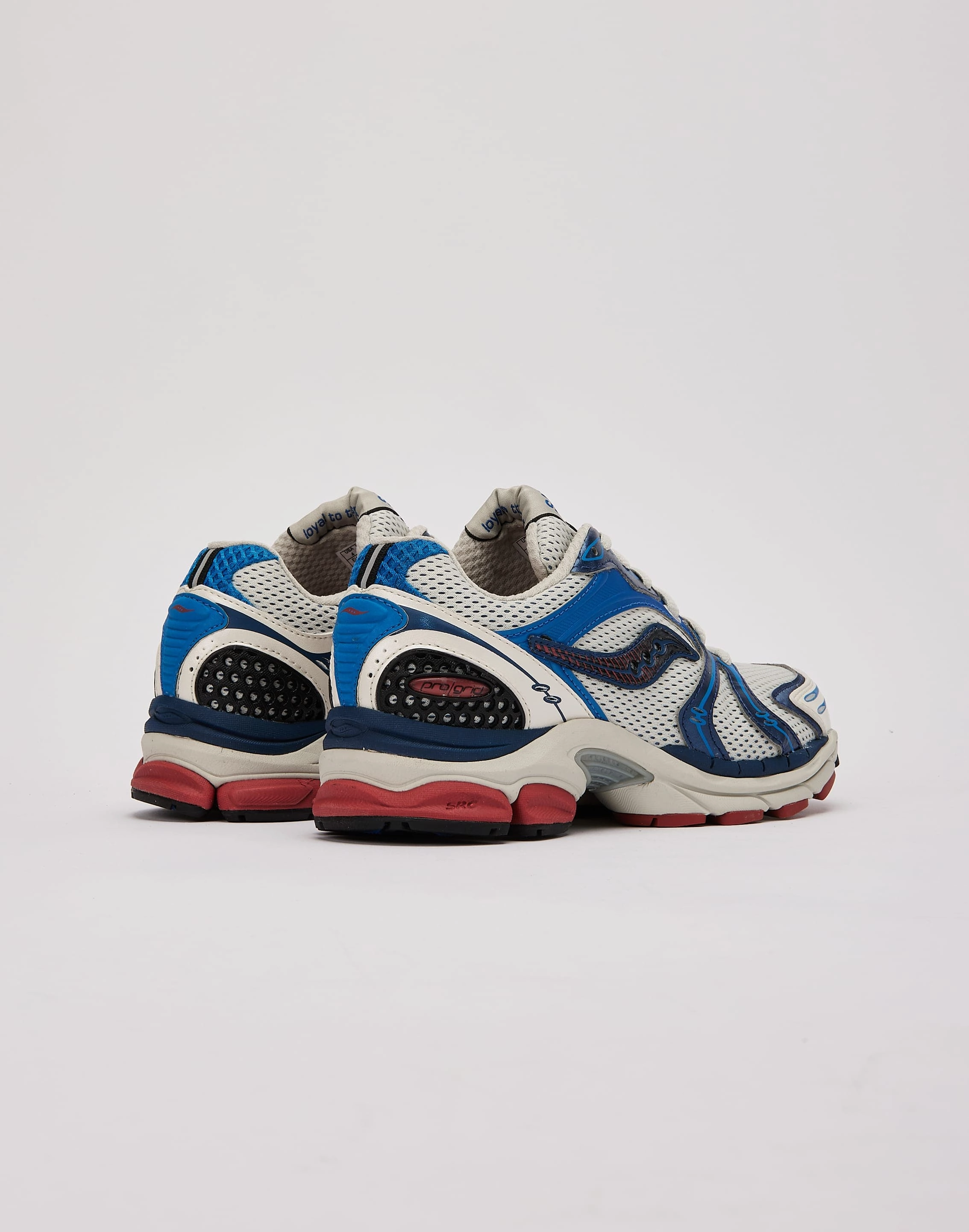 Saucony ProGrid Triumph 4 Grade-School Fashion lookbook