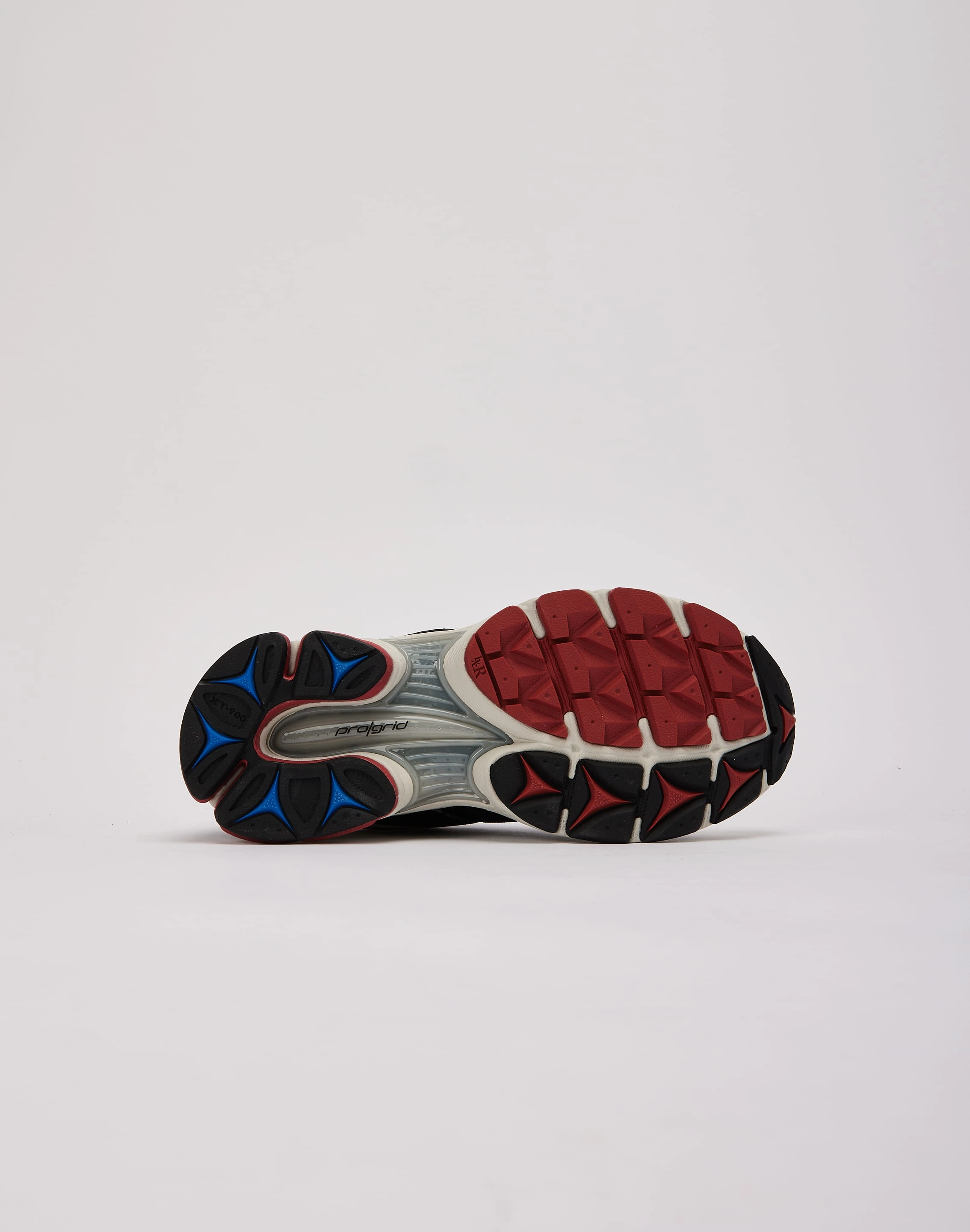 Saucony ProGrid Triumph 4 Grade-School Fashion lookbook
