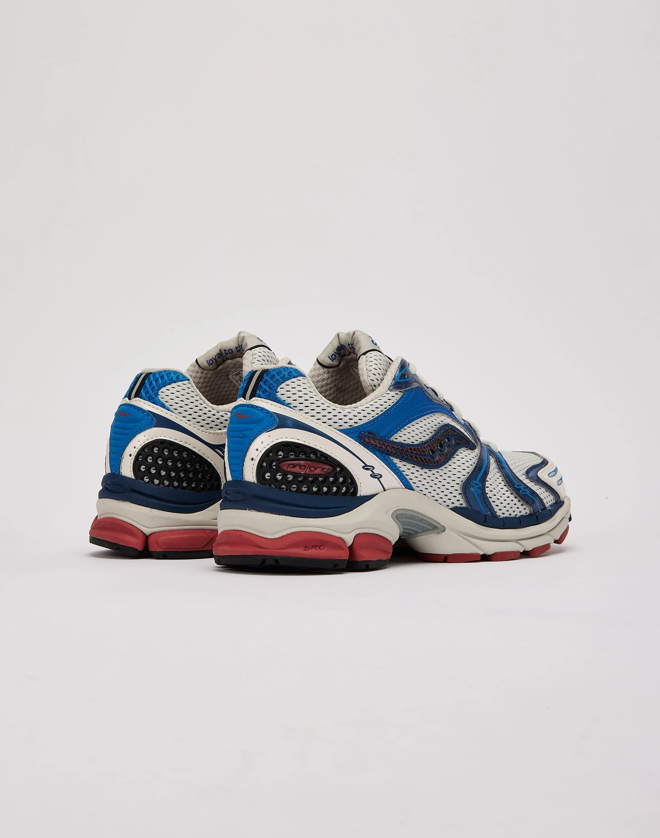 Saucony ProGrid Triumph 4 Grade-School Fashion lookbook