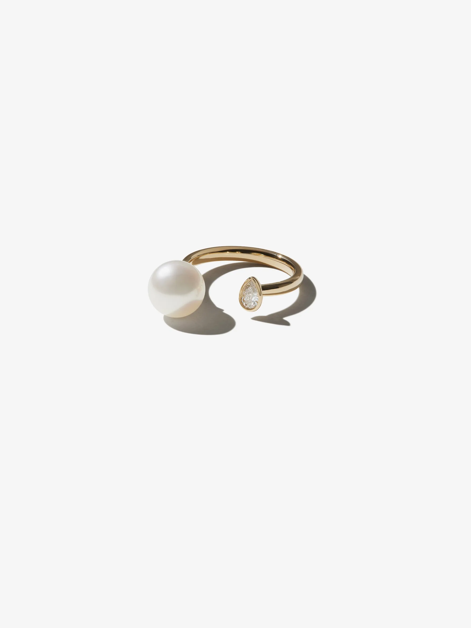 SBR95Y Sea of Beauty. Pearl and Pear Diamond Ring
