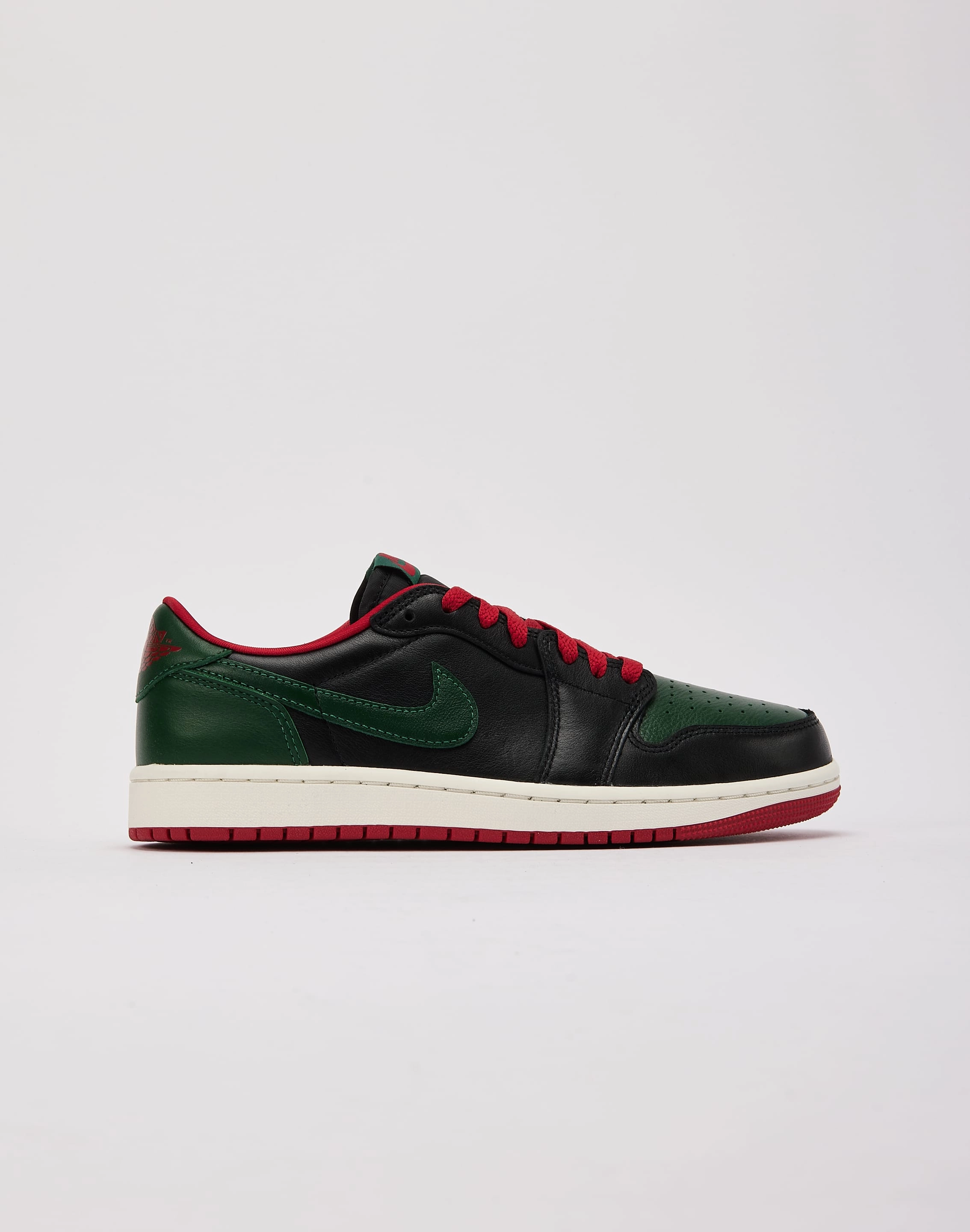 Seasonal wear Jordan Air Jordan 1 Retro Low OG 'Black and Gorge Green' Organic fashion products