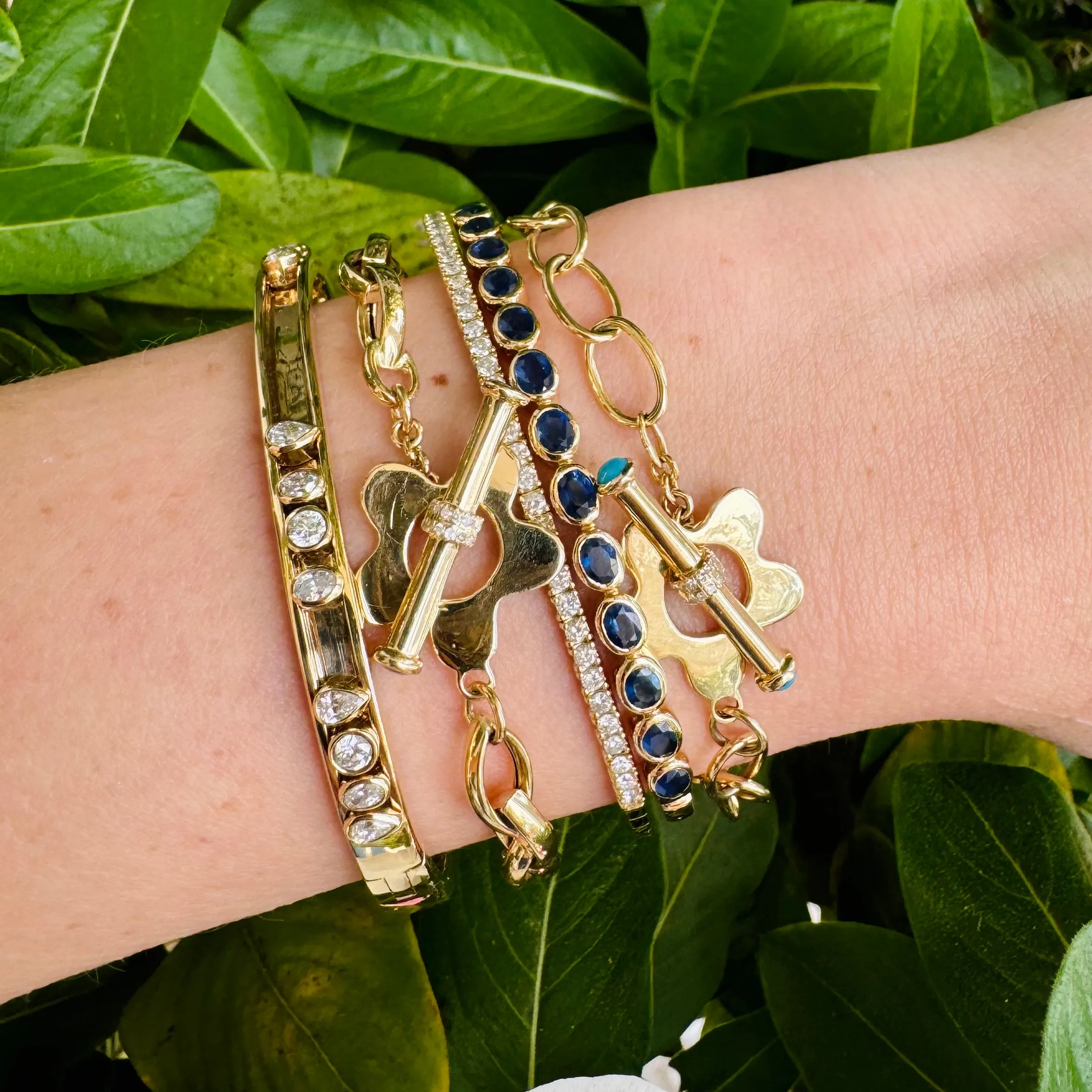 Small Oval Link Bracelet with Blue Sapphire & Diamond Toggle Clasp