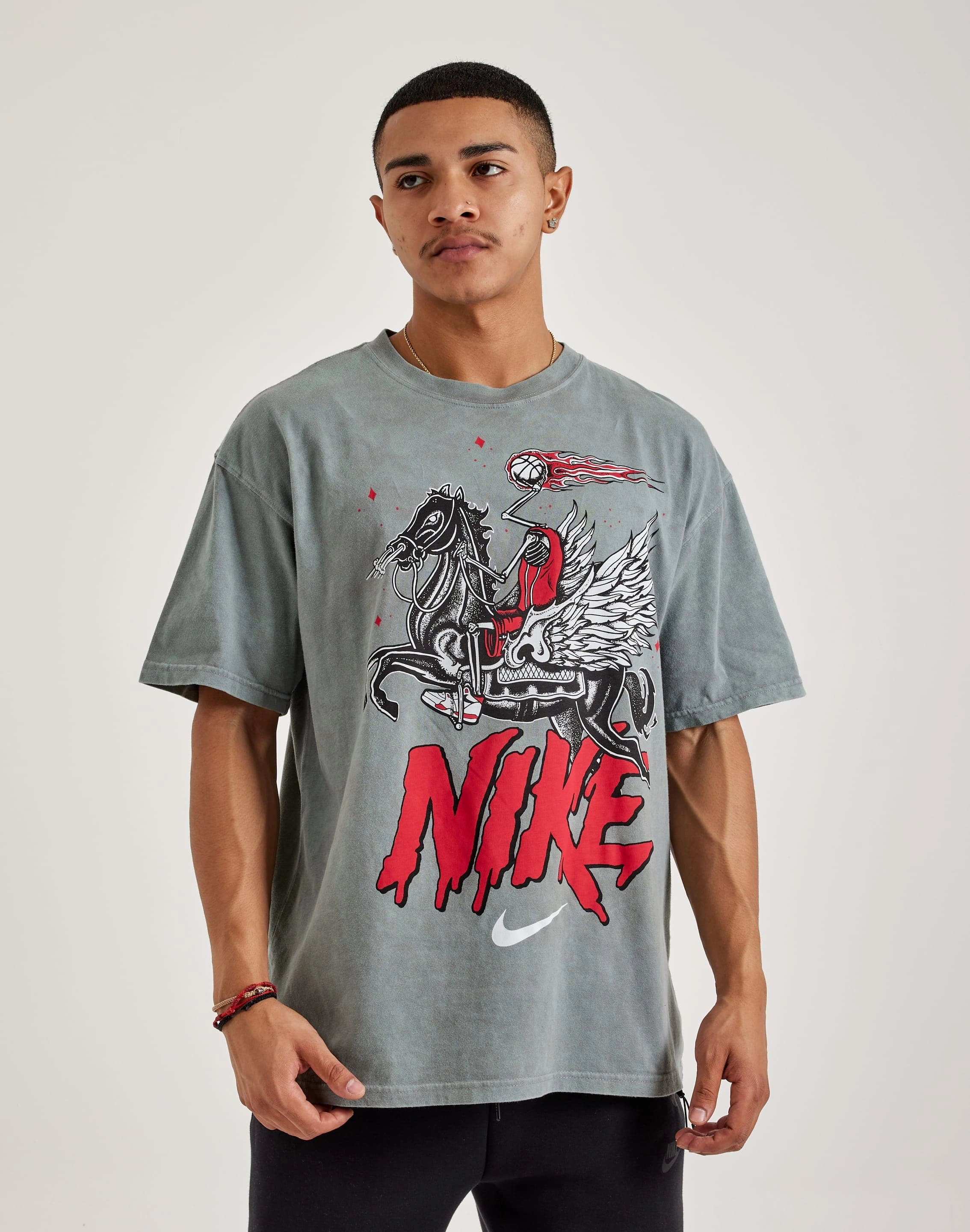 Smart casual wear Nike Max90 Basketball Tee Fashion shows