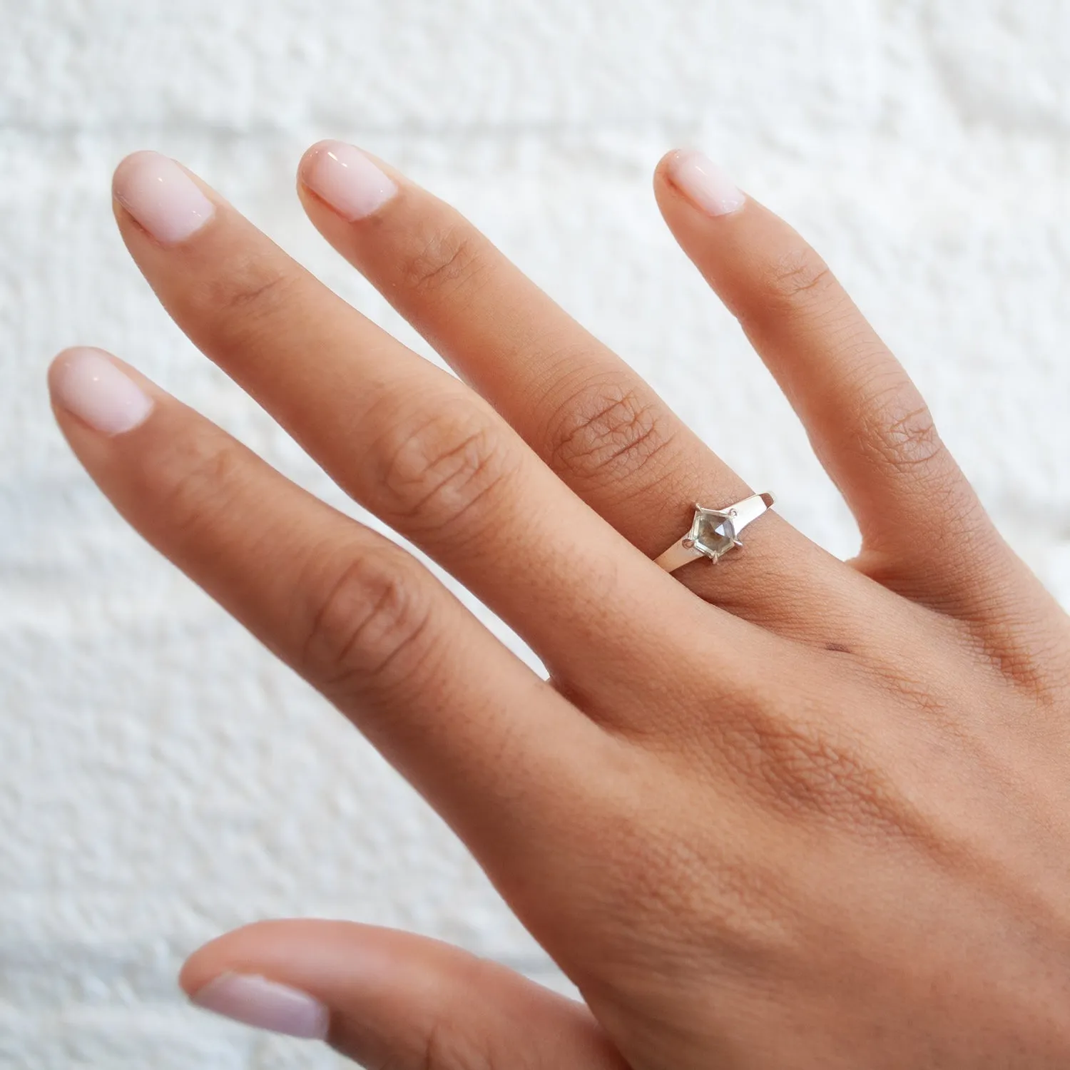 Spring Breeze Sapphire Ring