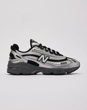 Street fashion New Balance 1000 Recycled fashion materials