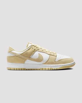 Street fashion Nike Dunk Low SE Fashion lookbook