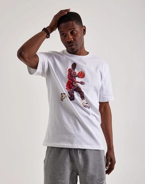 Style statements Jordan Flight Essentials Tee Outerwear options