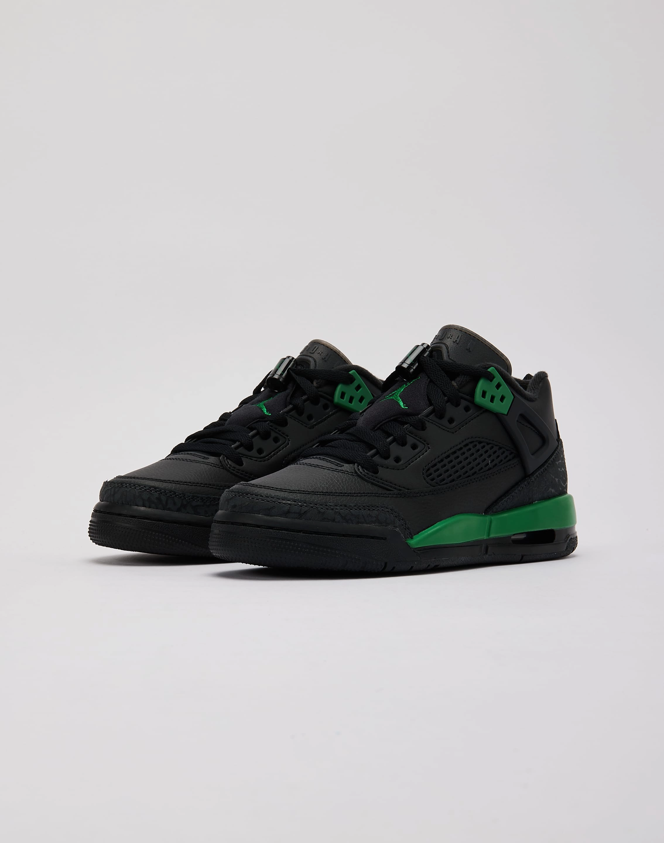 Sustainable fashion Jordan Spizike Low Grade-School