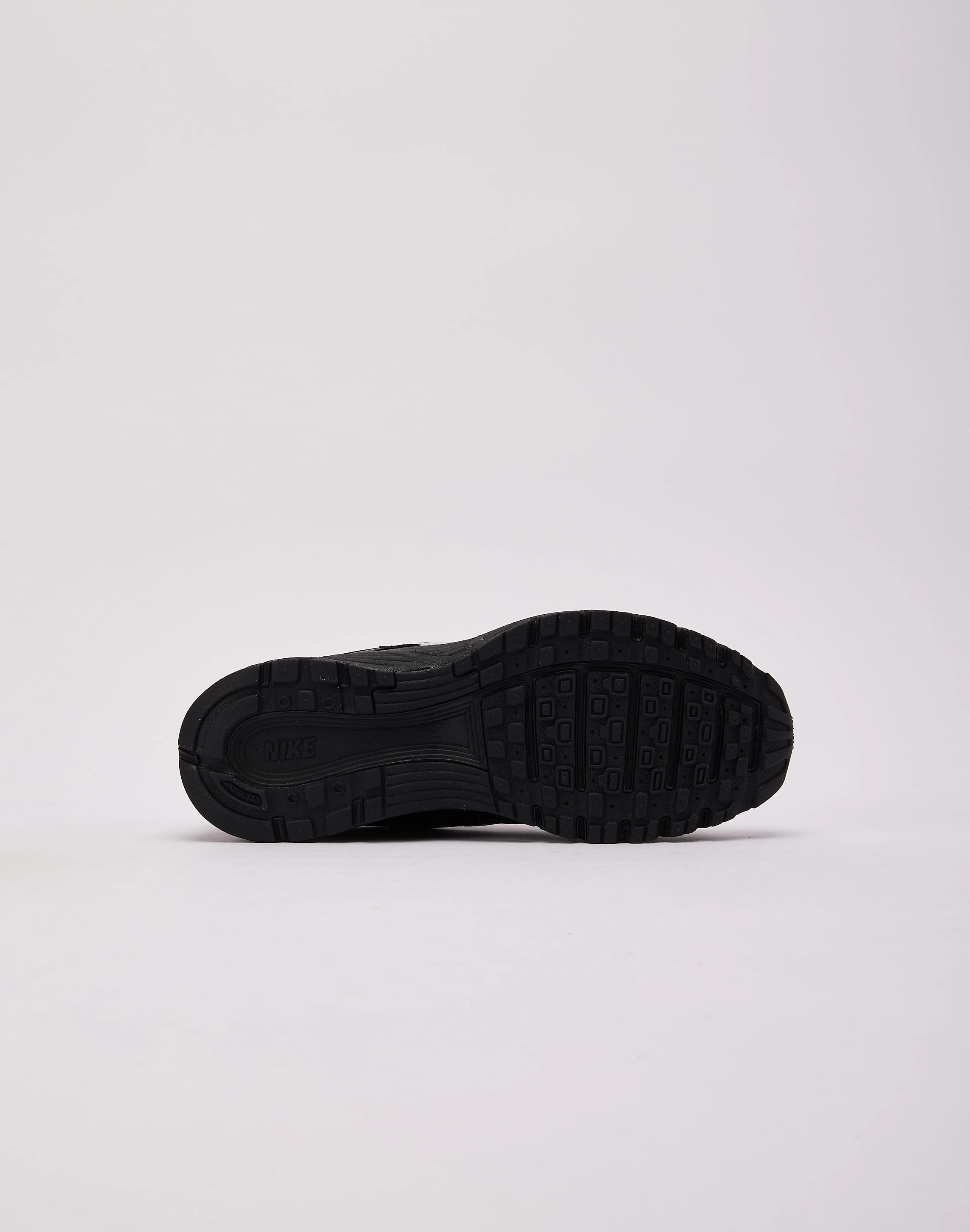 Sustainable fashion Nike P-6000 Grade-School