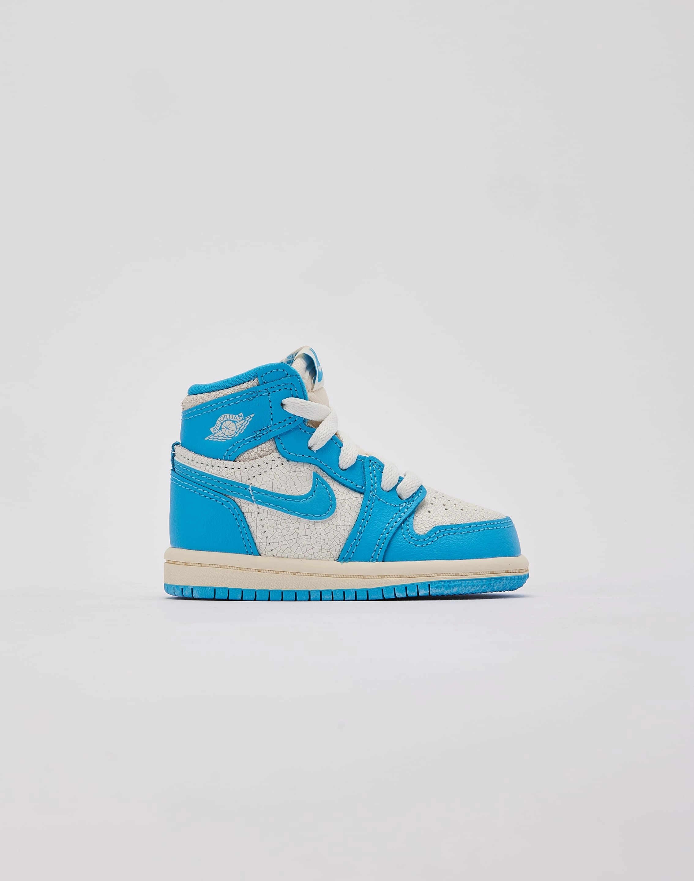 Sustainable fashion practices Jordan Air Jordan 1 Retro High OG 'UNC Reimagined' Toddler Clothing and accessories