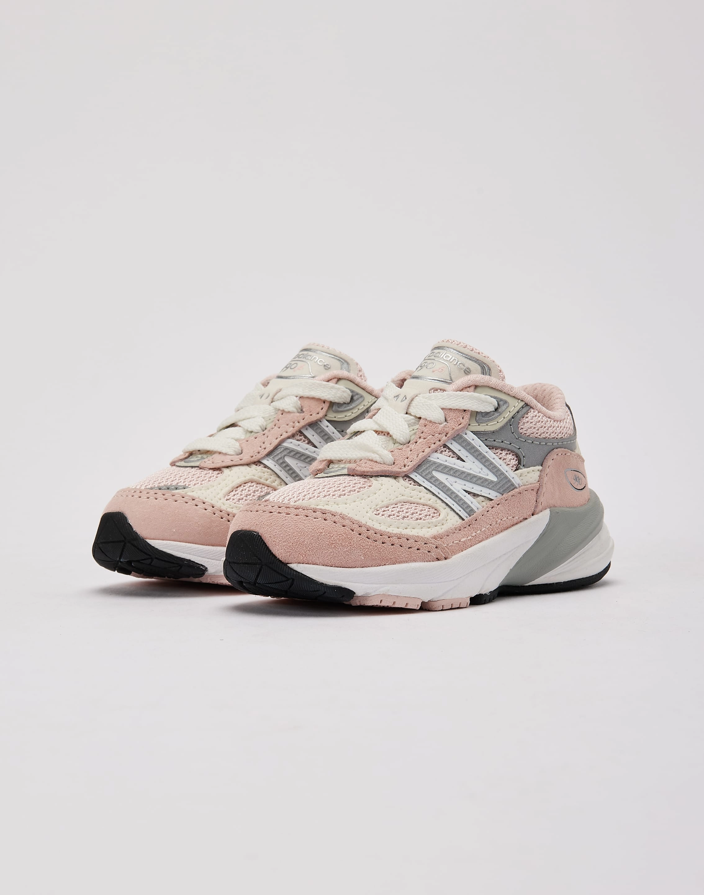 Sustainable fashion practices New Balance 990v6 Toddler