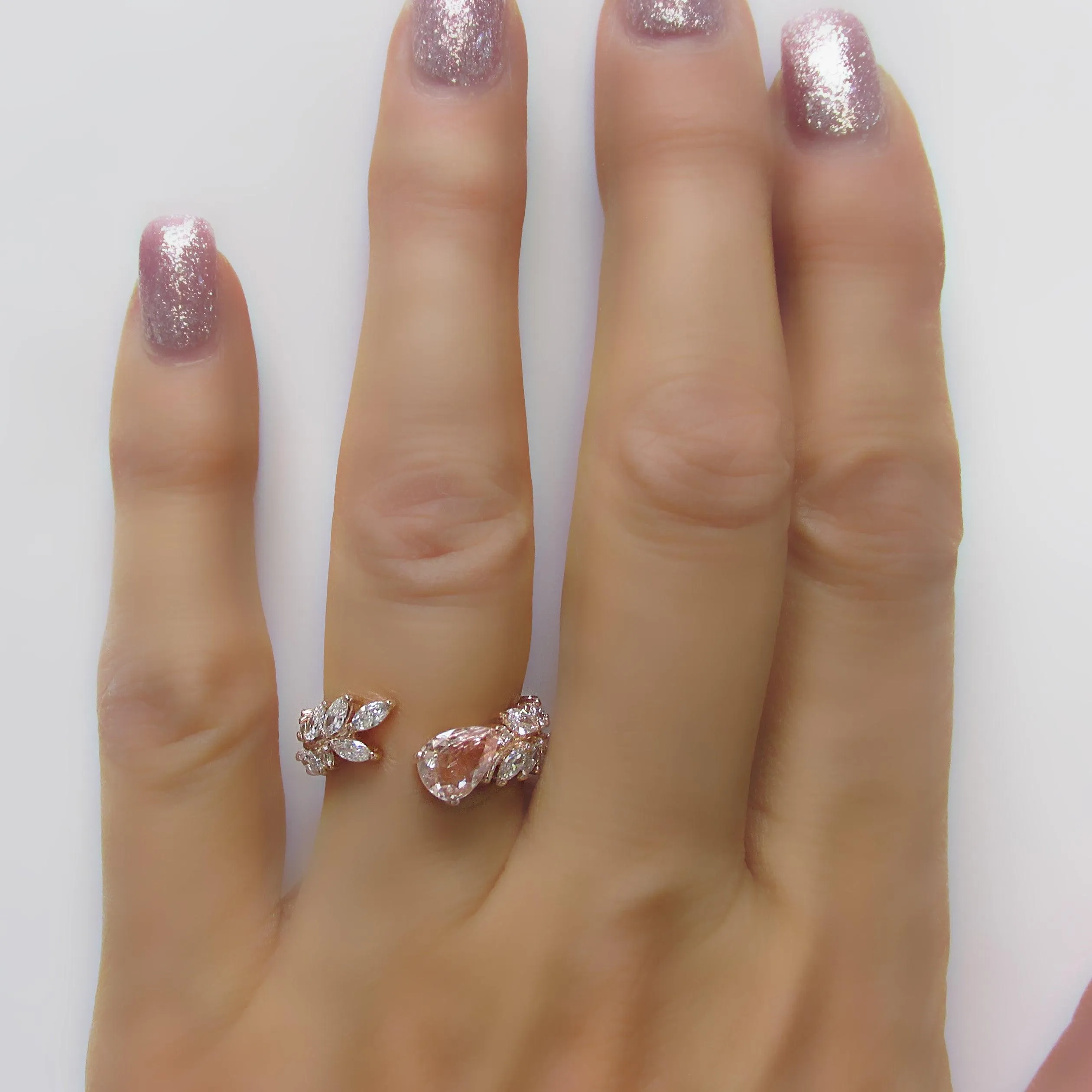 Sweeping Ivy Diamond Ring with Morganite