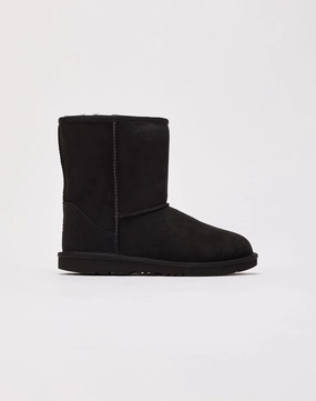 UGG Classic II Boots Grade-School Clothing types Free shipping offers