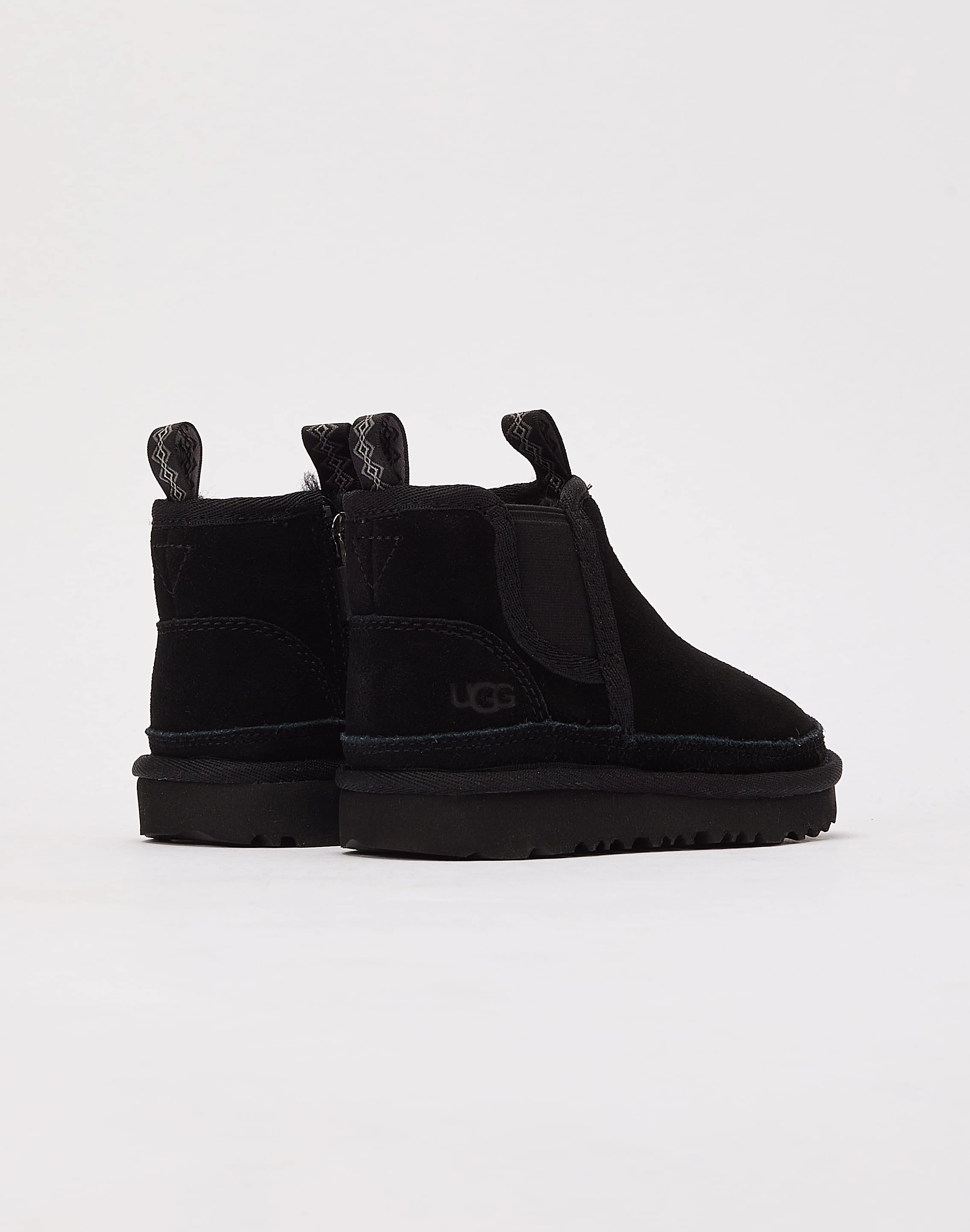 UGG Neumel Chelsea Boots Toddler Casual wear options
