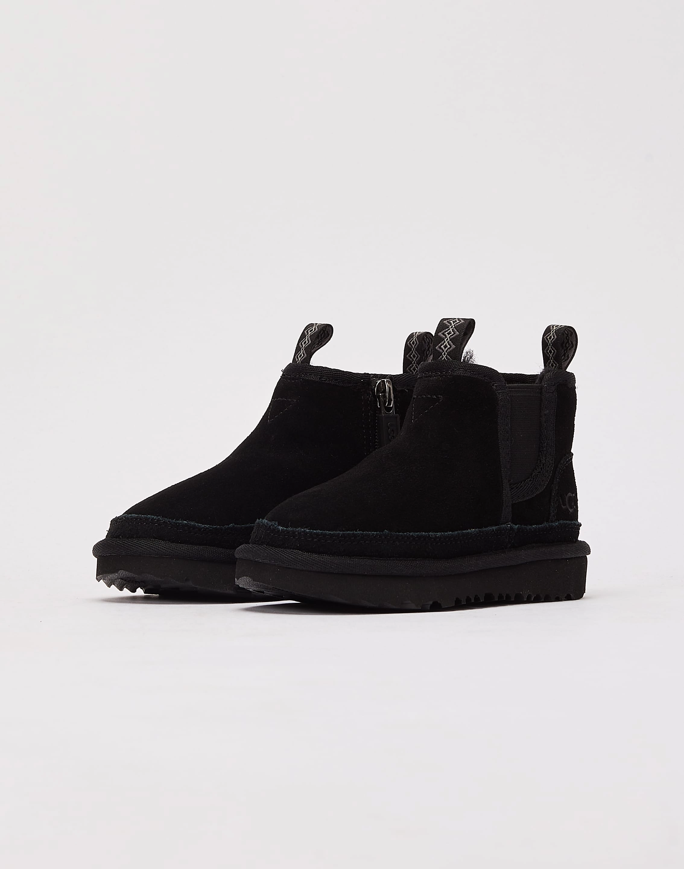 UGG Neumel Chelsea Boots Toddler Casual wear options