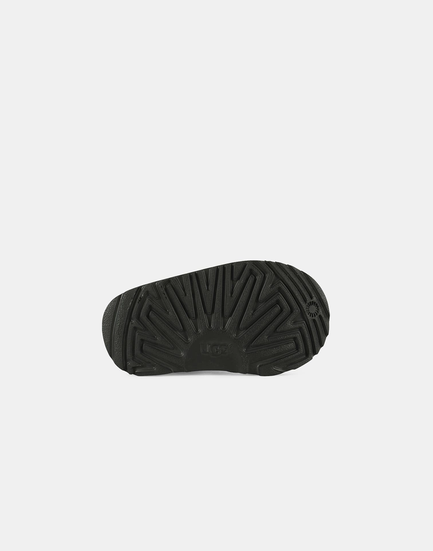 UGG Neumel II Boots Infant Fashion must - haves