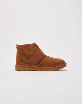UGG Neumel II Graphic Logo Boots Grade-School Fashion for all body types Lingerie and intimates