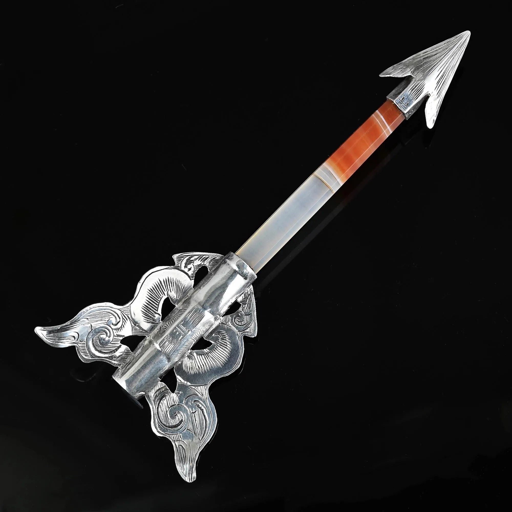 Victorian Silver Large Scottish Banded Agate Arrow Brooch