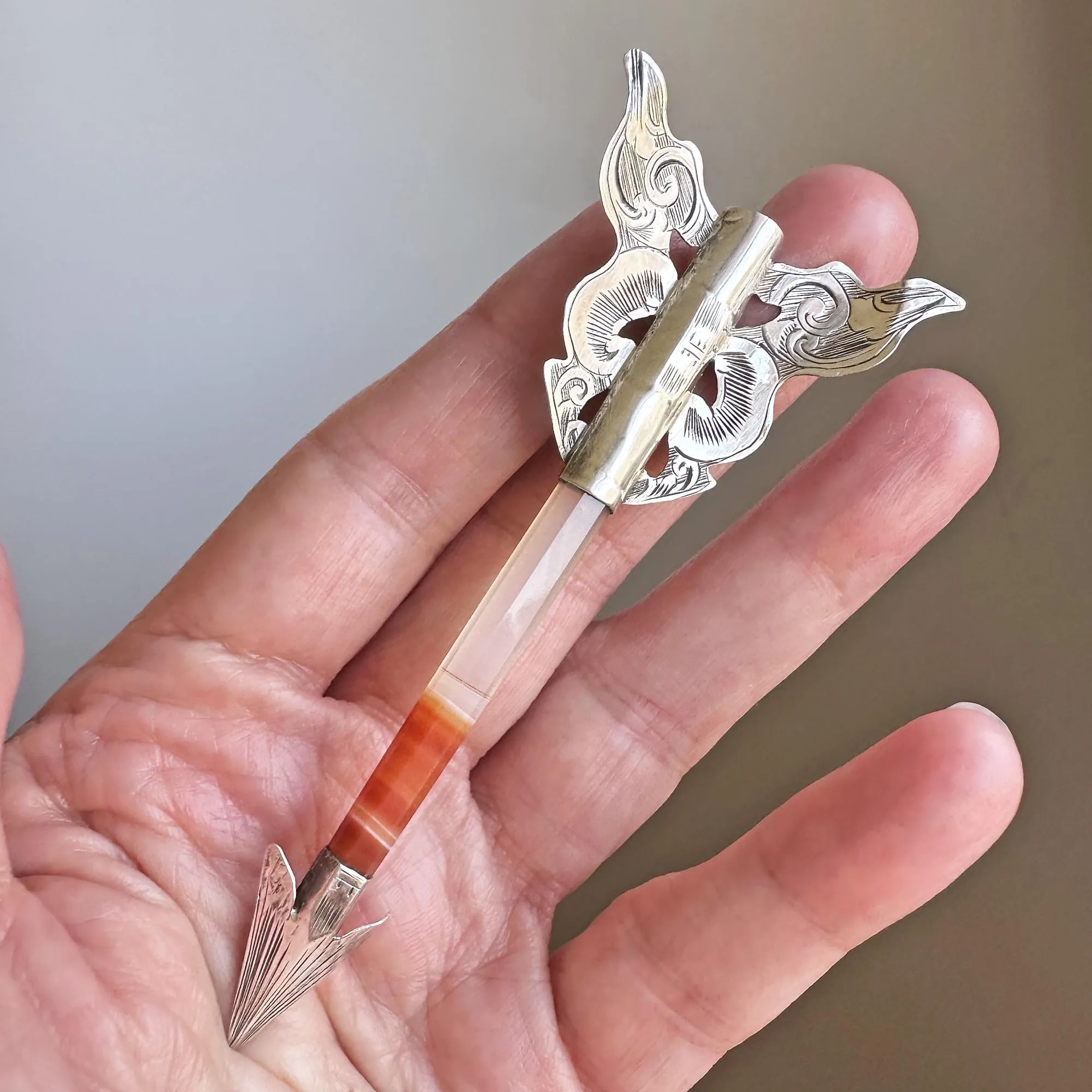 Victorian Silver Large Scottish Banded Agate Arrow Brooch