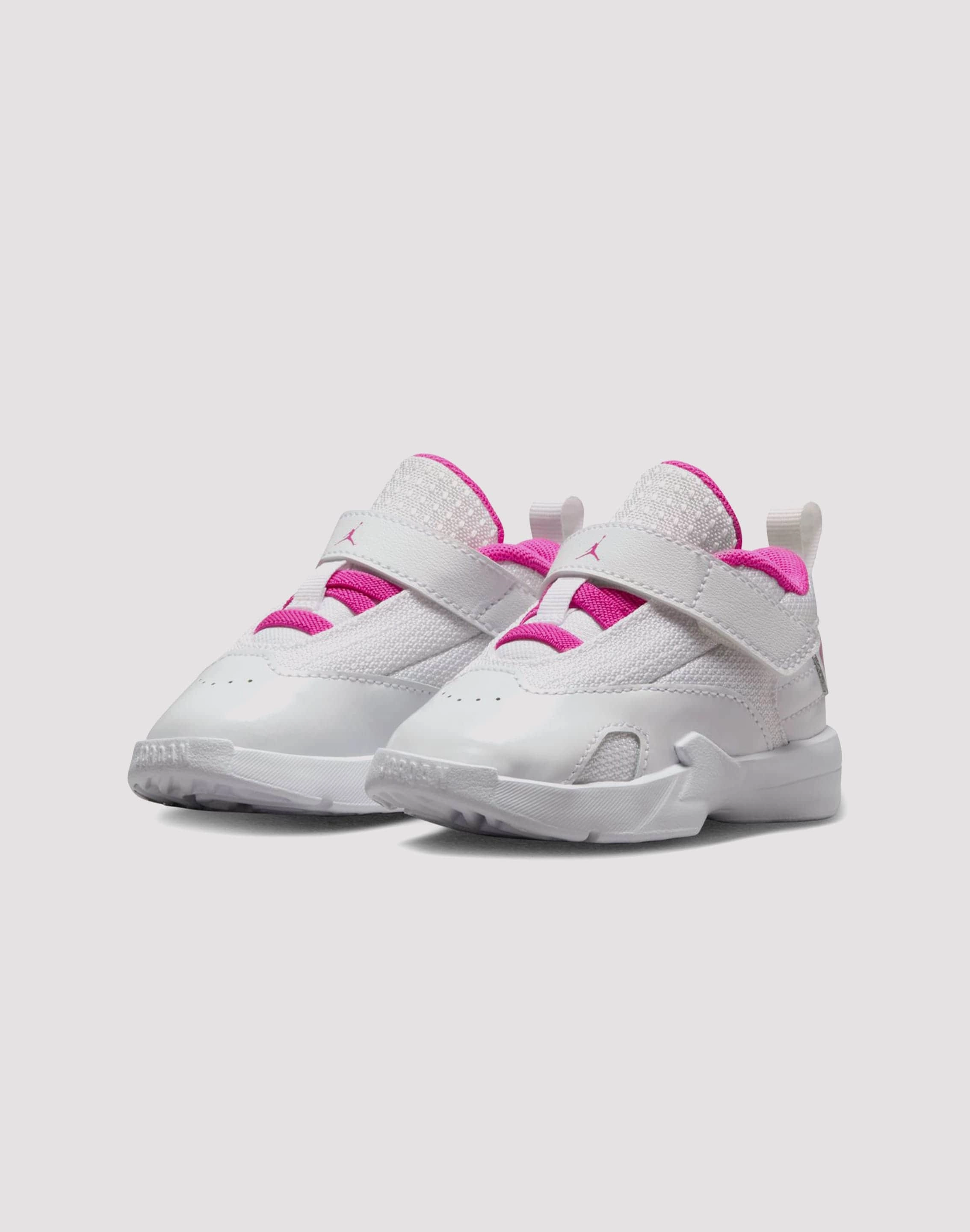 Wardrobe staples Jordan Max Aura 6 Toddler Girls' White/Fire Pink