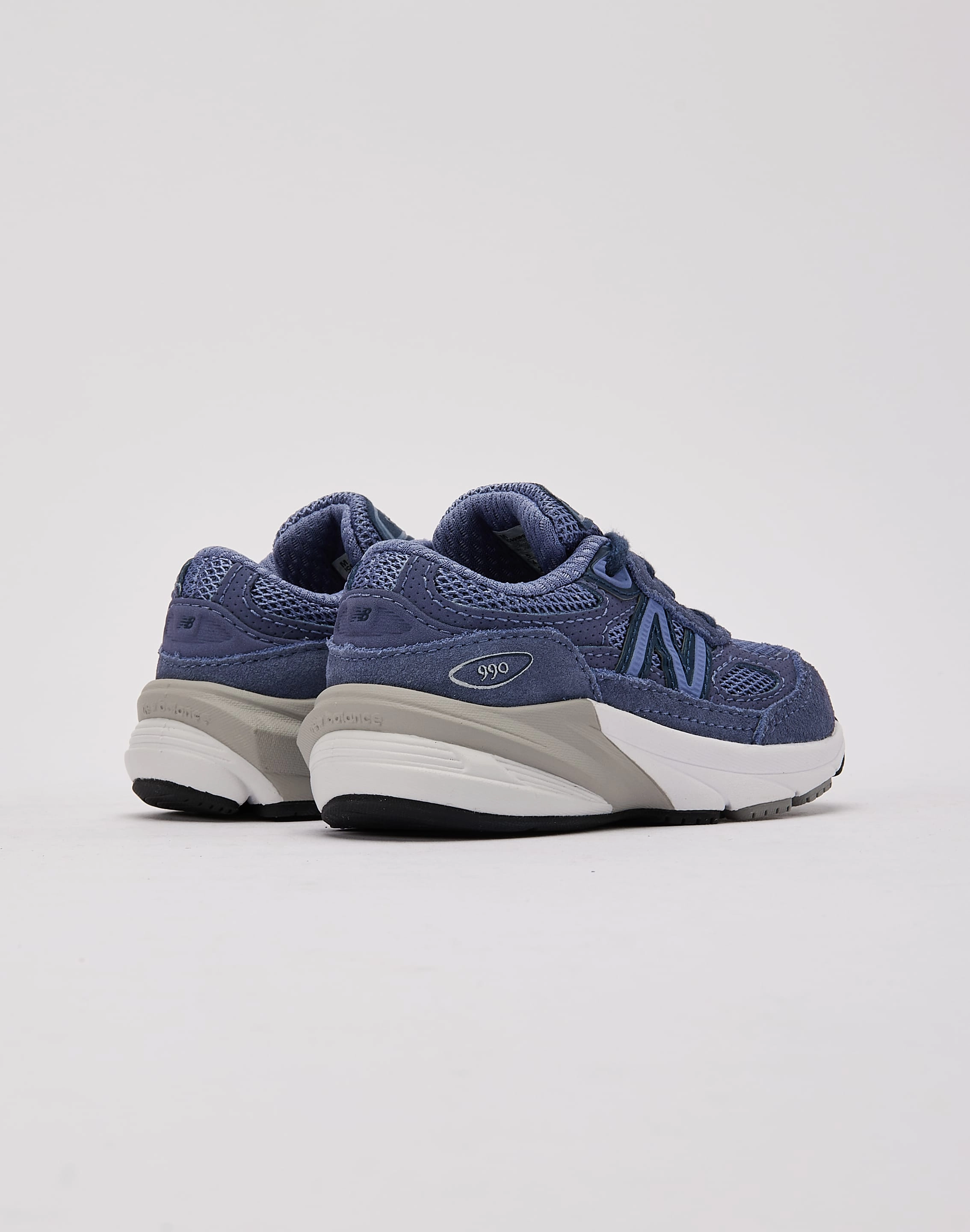 Wardrobe staples New Balance 990v6 Toddler
