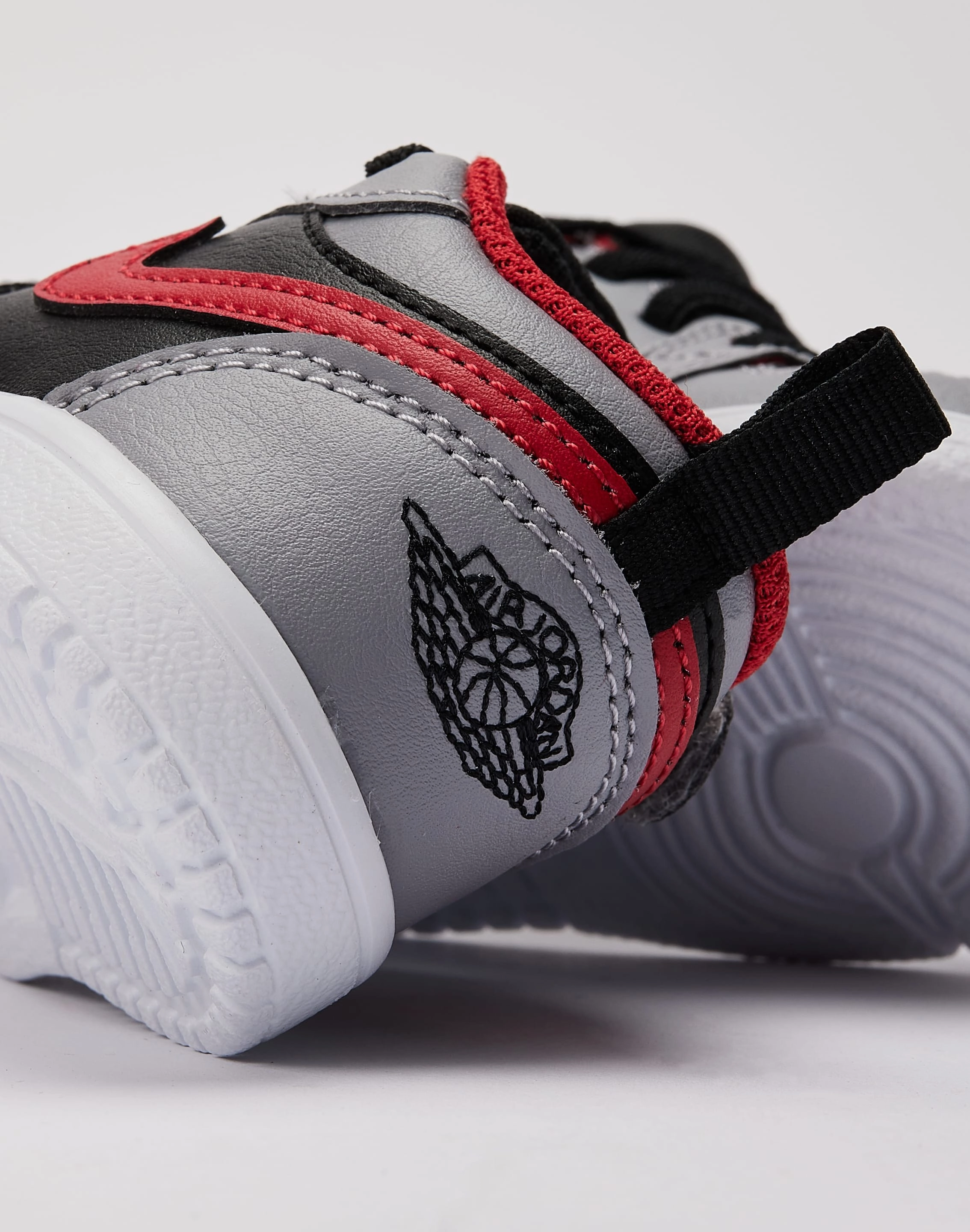 Wool - sourced fashion Jordan Air Jordan 1 Low Alt Toddler