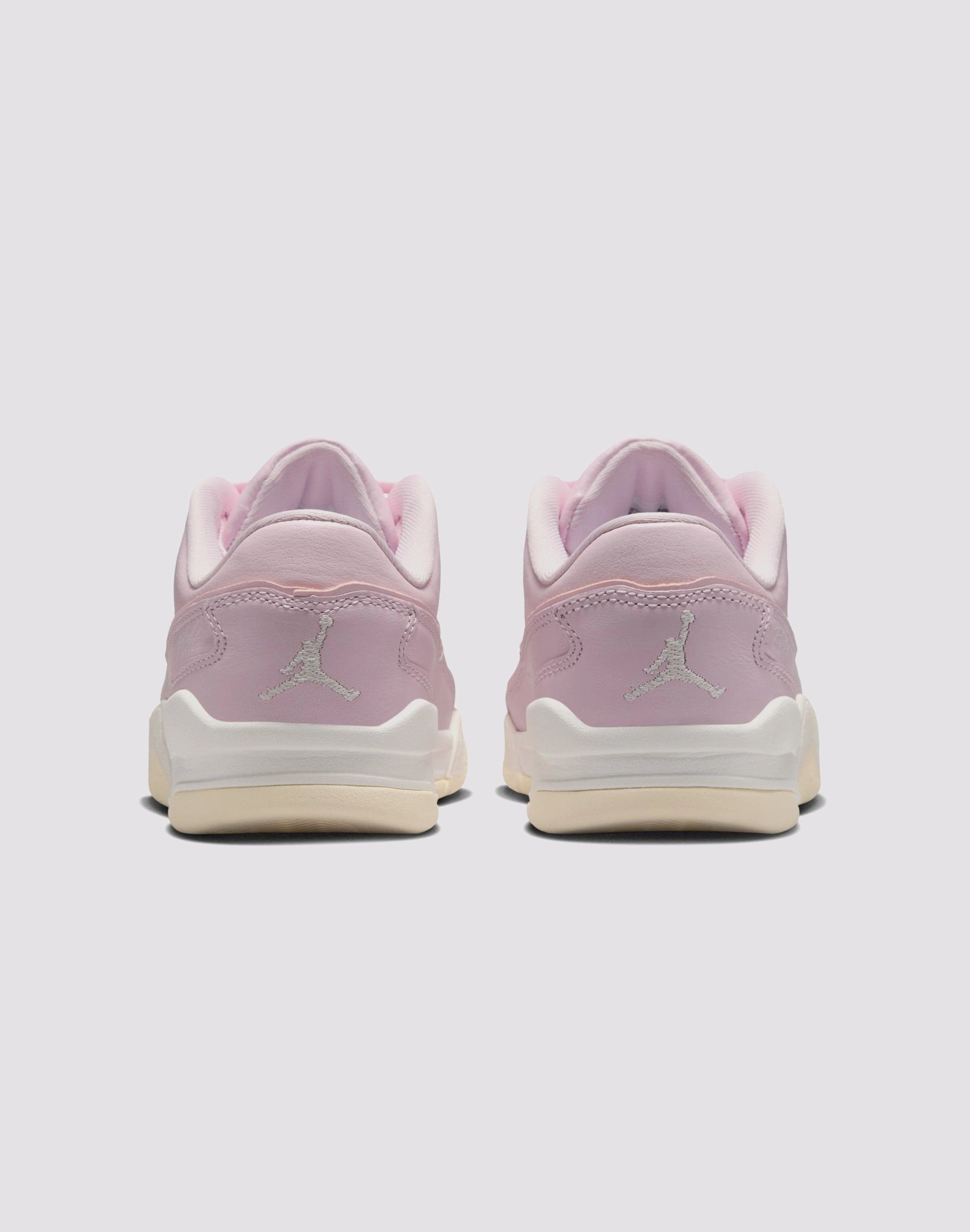 Workwear options Nike Flight Court Grade School Girls' "Pink Foam/Sail/Muslin"